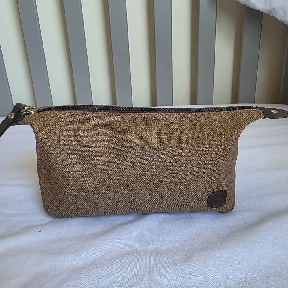Noble Equine Brown Toiletry Bag With Western Horse Themed Interior